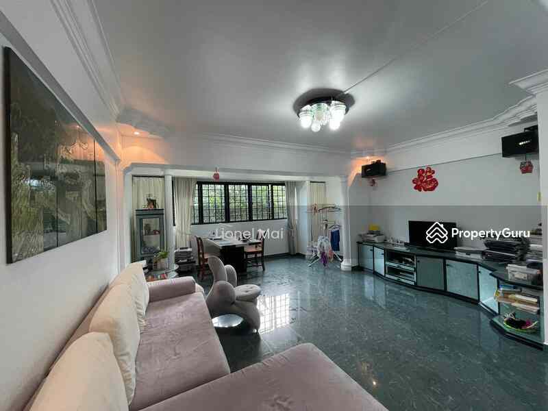 146 Tampines Avenue 5: D18 Tampines HDB Flat | Prop-GPT the AI-Powered Property Guru