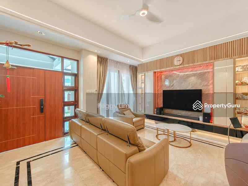 Renovated 3-Storey Terrace At Kew Crescent: D16 Kew Drive Terrace | Prop-GPT the AI-Powered Property Guru