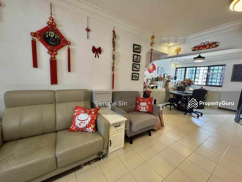 260 Jurong East Street 24: D22 Jurong HDB Flat | Prop-GPT the AI-Powered Property Guru