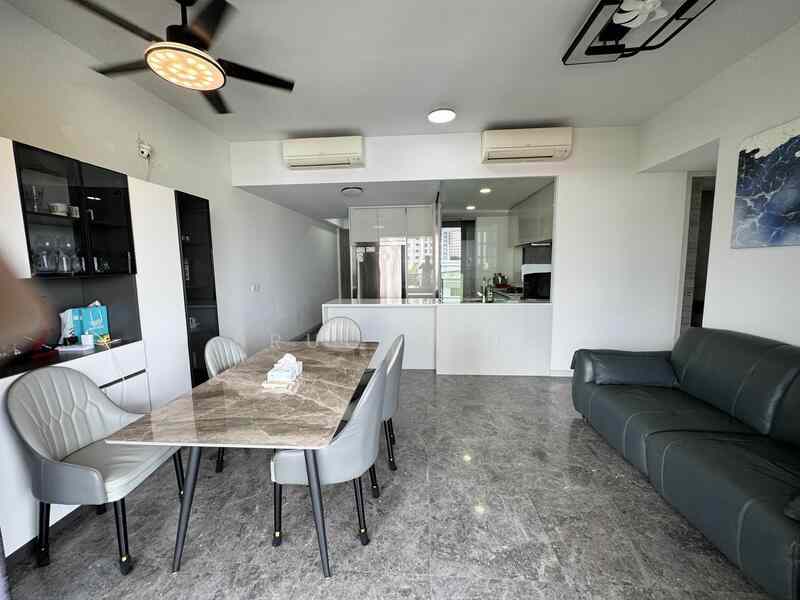 CHEAP! WALK TO MRT, MKT, HAWKER CTR! WELL RENO!: D03  Condominium | Prop-GPT the AI-Powered Property Guru