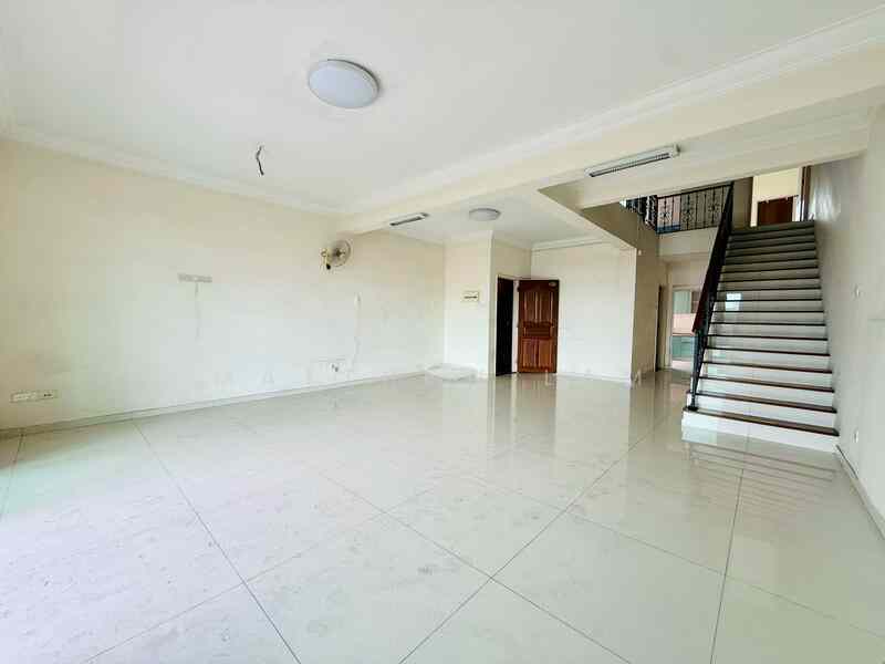 Tanjong Katong Apartment: D15 Katong Walk-up Apartment | Prop-GPT the AI-Powered Property Guru