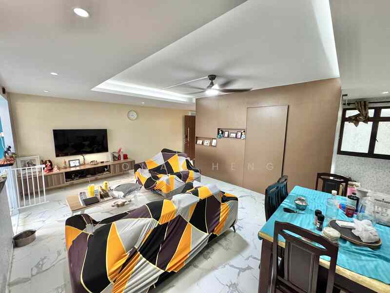 Prop-GPT: HDB Flat: D19  225B Compassvale Walk