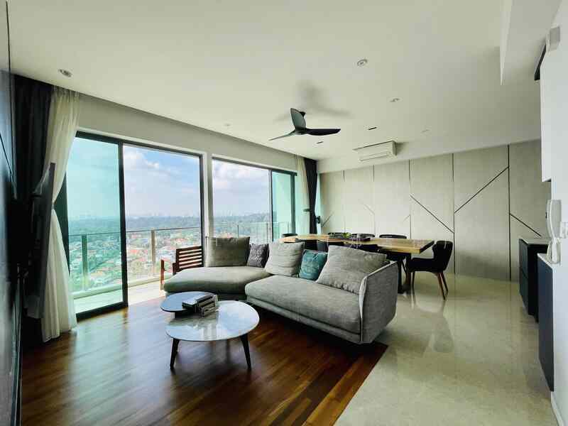 Prop-GPT: Condominium: D20 Thomson Thomson Three
