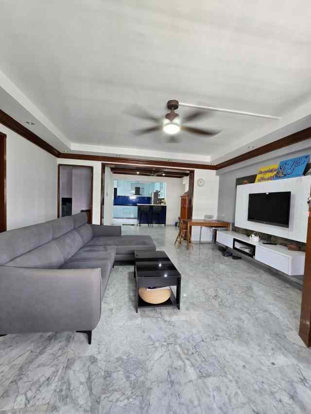 486B Tampines Avenue 9: D18 Tampines HDB Apartment | Prop-GPT the AI-Powered Property Guru