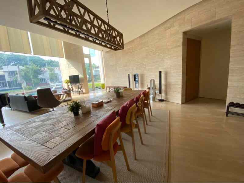 Prop-GPT: Bungalow: D04  Sandy Island