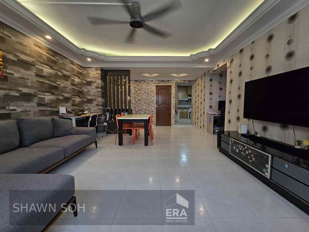 602 Woodlands Drive 42: D25 Woodlands HDB - 3 room | Prop-GPT the AI-Powered Property Guru