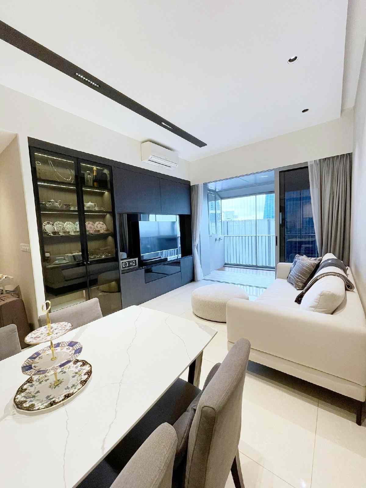 V on Shenton: D01 Cecil Condominium | Prop-GPT the AI-Powered Property Guru