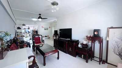 124 Yishun Street 11: D27 Yishun HDB Apartment | Prop-GPT the AI-Powered Property Guru