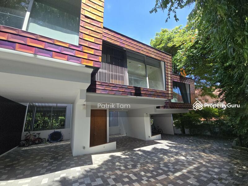 Prop-GPT: Cluster House: D11  Modern Cluster Terrace with Private Pool at Chancery Hill – Spacious 3-Bedroom Home