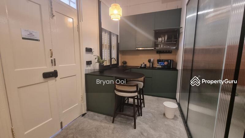 Walk-up Apartment for Rent: D08, 209128