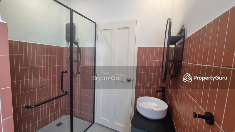 Walk-up Apartment for Rent: D08, 209128