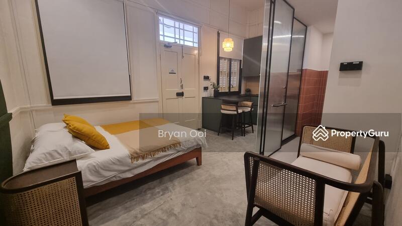 Walk-up Apartment for Rent: D08, 209128