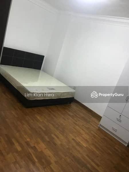 HDB Flat for Rent: D25, 733690