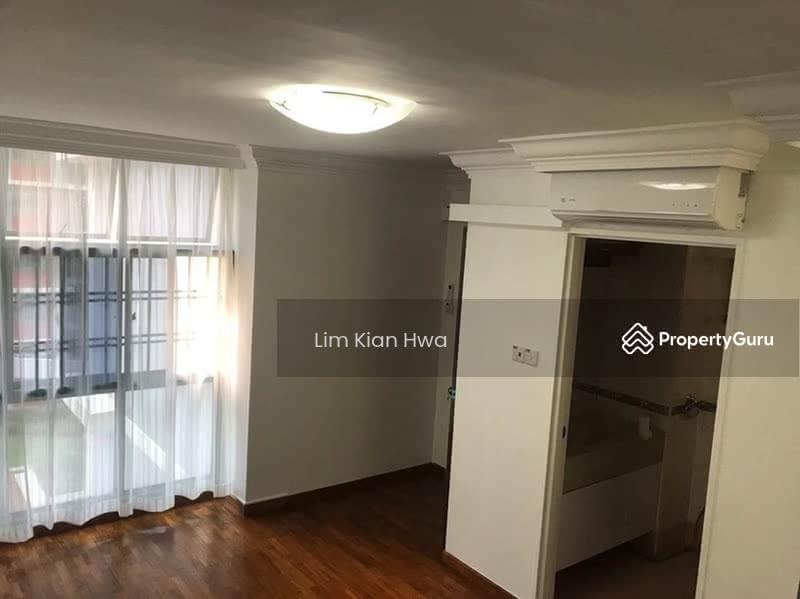 HDB Flat for Rent: D25, 733690