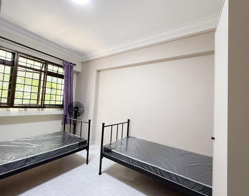 Prop-GPT: HDB Apartment: D27  409 Sembawang Drive