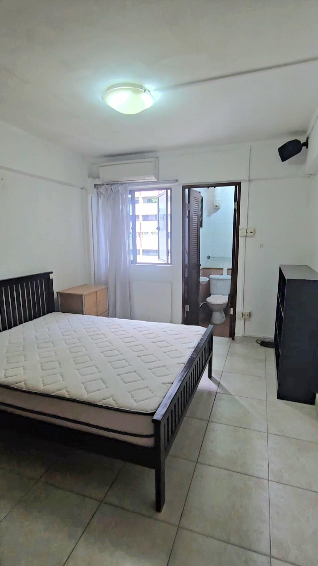 Prop-GPT: HDB Apartment: D05  607 Clementi West Street 1