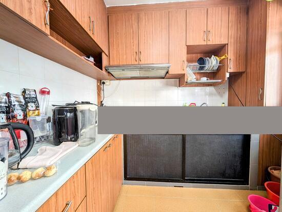517A Jurong West Street 52 HDB Apartment For Rent, $3,800, 3 Bed 2 Bath 1,022 sqft $3.72 psf