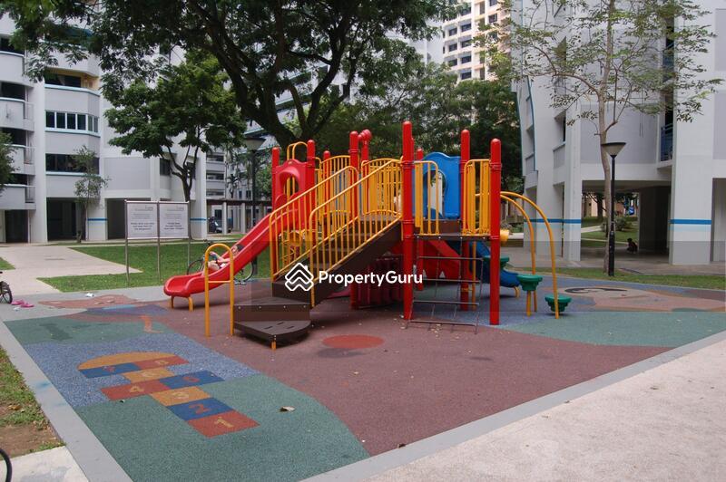 HDB Flat for Rent, 225C Compassvale Walk, SGD 1,150 | 99-year lease