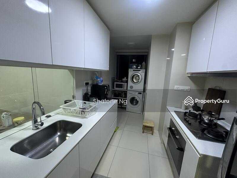 Condominium for Rent: D16, 465493