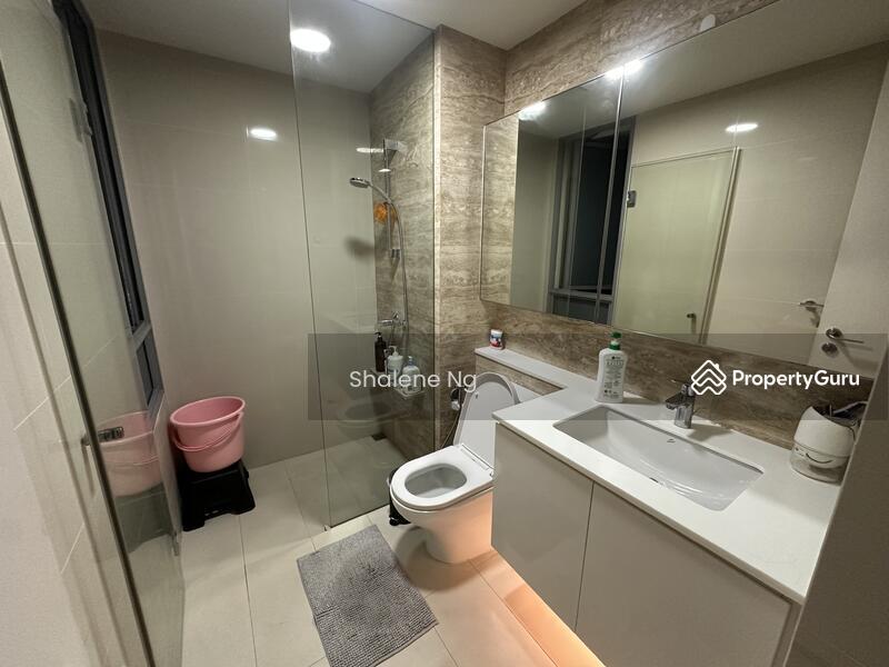 Condominium for Rent: D16, 465493