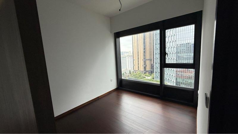 Prop-GPT: Condominium: D07  Midtown Modern