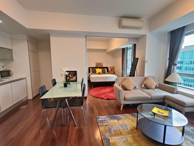Prop-GPT: Apartment: D01 Marina The Sail @ Marina Bay