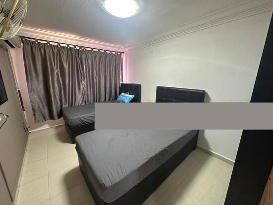 Prop-GPT: HDB Apartment: D27 Yishun 809 Yishun Ring Road