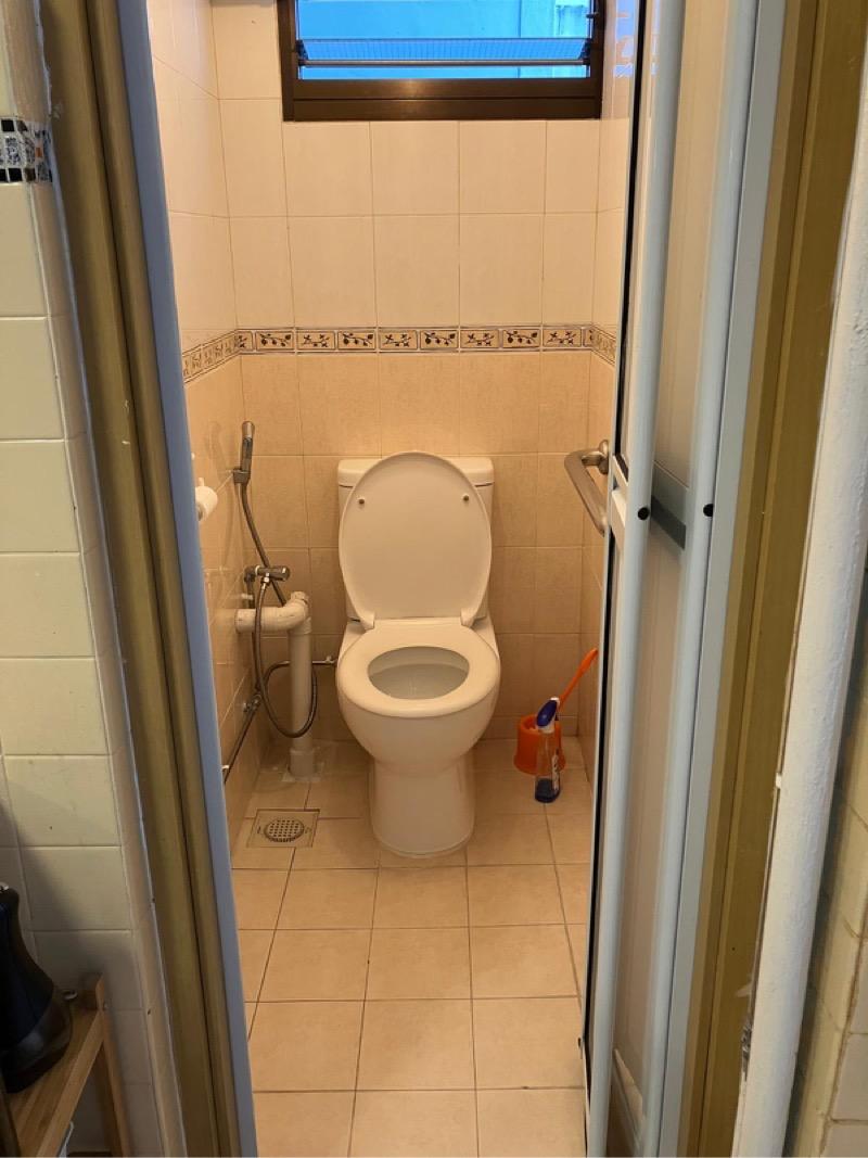 2 Dover Road HDB Apartment Room Rental, $1,200, 1 Bed 1 Bath 2,152 sqft $0.56 psf