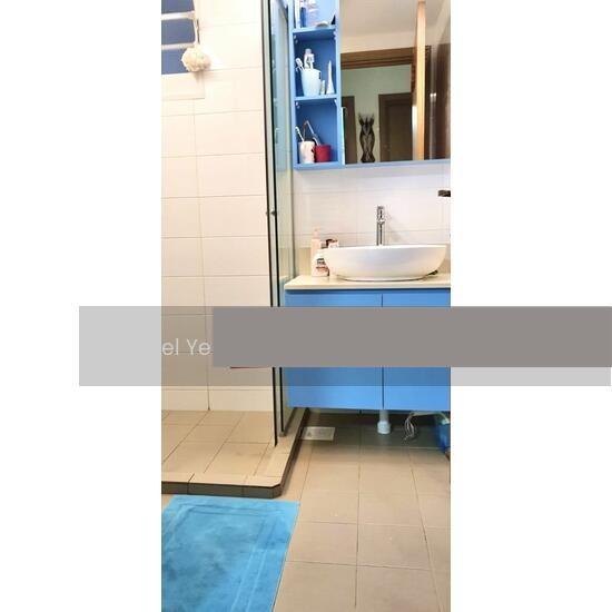 452A Bukit Batok West Avenue 6 HDB Apartment Room Rental, $950, 1 Bed 2 Bath 1,001 sqft $0.95 psf
