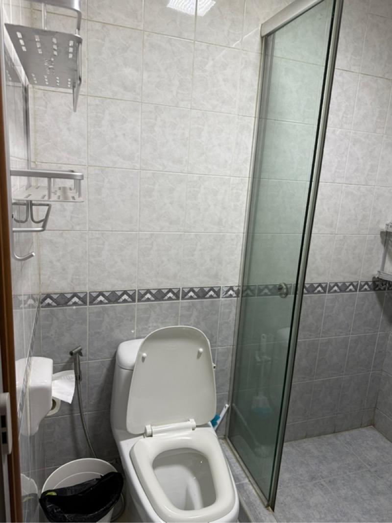 LAKESIDE GROVE Terraced House Room Rental, $1,200, 1 Bed 1 Bath 250 sqft $4.80 psf