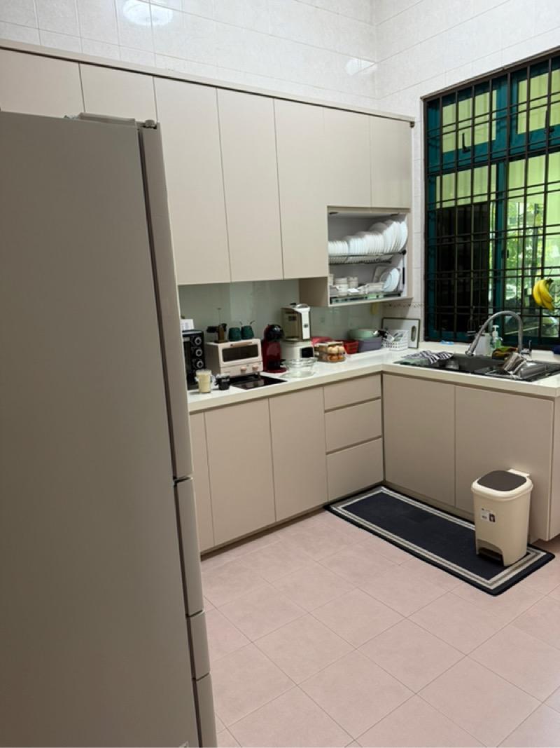 LAKESIDE GROVE Terraced House Room Rental, $1,200, 1 Bed 1 Bath 250 sqft $4.80 psf