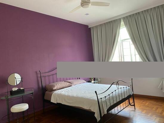 Prop-GPT: Terrace: D16  Kew Green