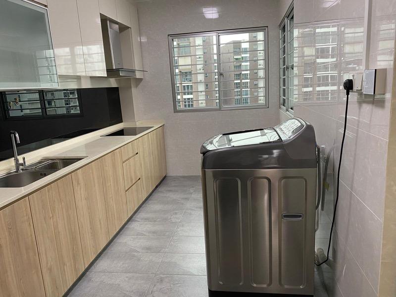 626 Woodlands Avenue 6 HDB Apartment For Rent, $3,080, 2 Bed 2 Bath 968 sqft $3.18 psf