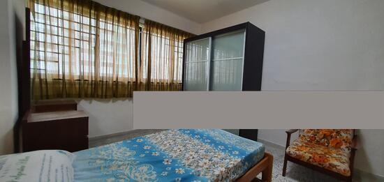 HDB Apartment for Rent, 414 Commonwealth Avenue West HDB Apartment Room Rental, $900, 1 Bed 150 sqft $6.00 psf, SGD 900 | 99-year Leasehold