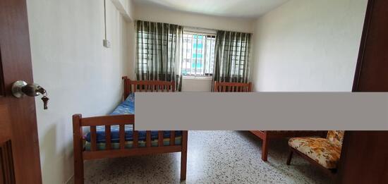 HDB Apartment for Rent, 414 Commonwealth Avenue West HDB Apartment Room Rental, $900, 1 Bed 150 sqft $6.00 psf, SGD 900 | 99-year Leasehold