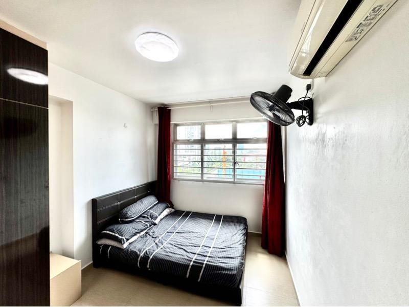 166B Yung Kuang Court HDB Apartment Room Rental, $950, 1 Bed 1 Bath 107 sqft $8.88 psf