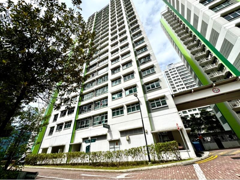 166B Yung Kuang Court HDB Apartment Room Rental, $950, 1 Bed 1 Bath 107 sqft $8.88 psf