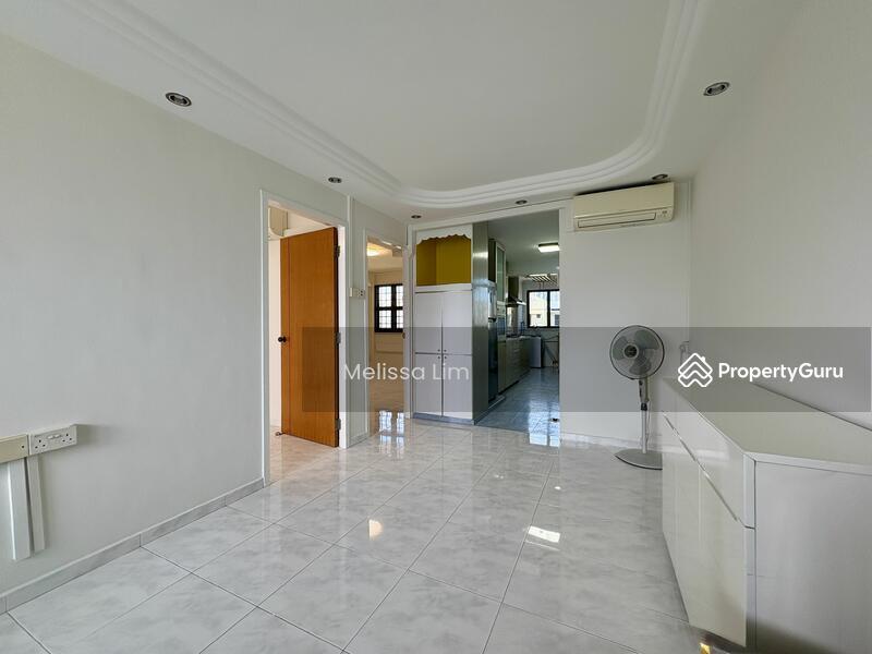 Prop-GPT: HDB Flat: D03  82 Commonwealth Close