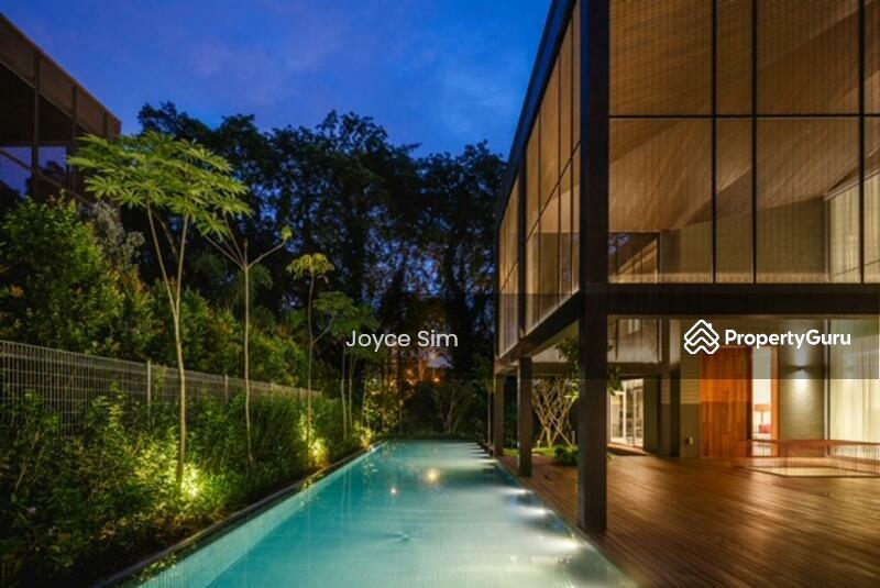 Prop-GPT: Bungalow - Good Class: D10  Modern, Elevated Gcb with Full of Lush Greenery