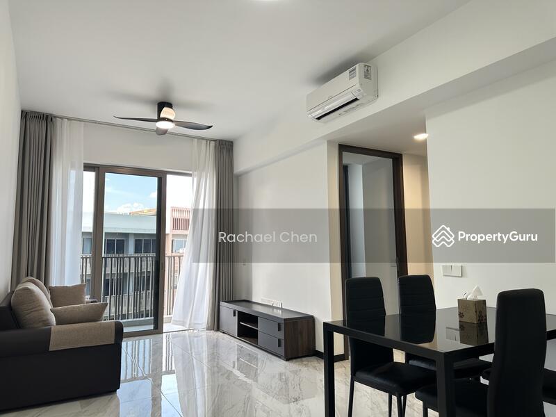Prop-GPT: Condominium: D18 Pasir Ris Pasir Ris 8
