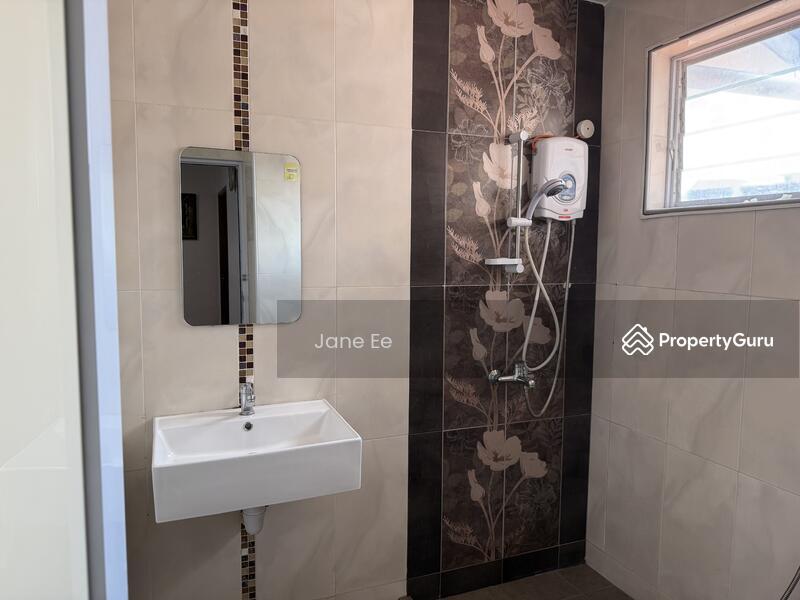 Corner Terrace for Rent, Hoover Park, SGD 7,500 | Freehold
