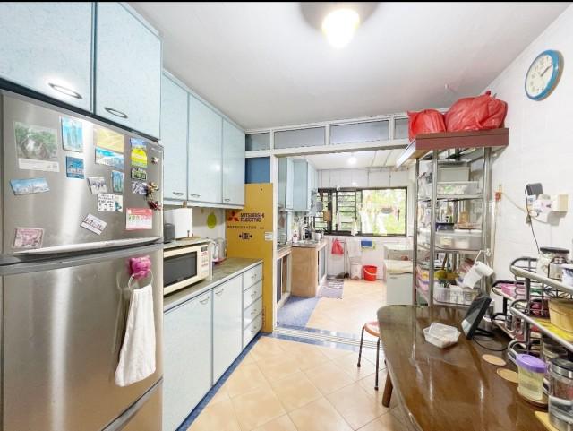 709 Bedok Reservoir Road HDB Apartment Room Rental, $1,000, 1 Bed 3 Bath 129 sqft $7.75 psf