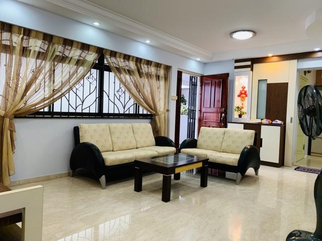 689B Choa Chu Kang Drive HDB Apartment For Rent, $3,200, 3 Bed 2 Bath 969 sqft $3.30 psf