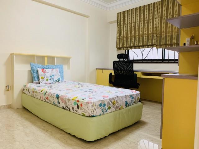 689B Choa Chu Kang Drive HDB Apartment For Rent, $3,200, 3 Bed 2 Bath 969 sqft $3.30 psf