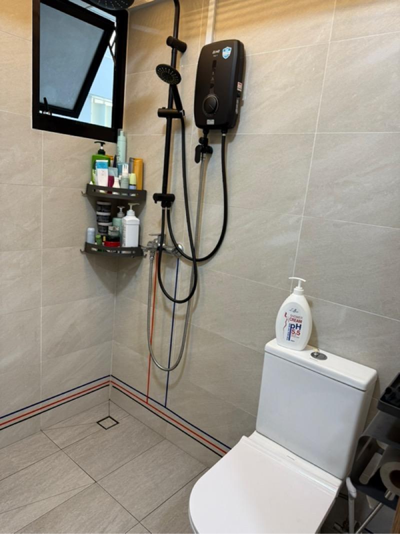 567A CHAMPIONS WAY HDB Apartment Room Rental, $1,000, 1 Bed 2 Bath 10 sqft $100.00 psf
