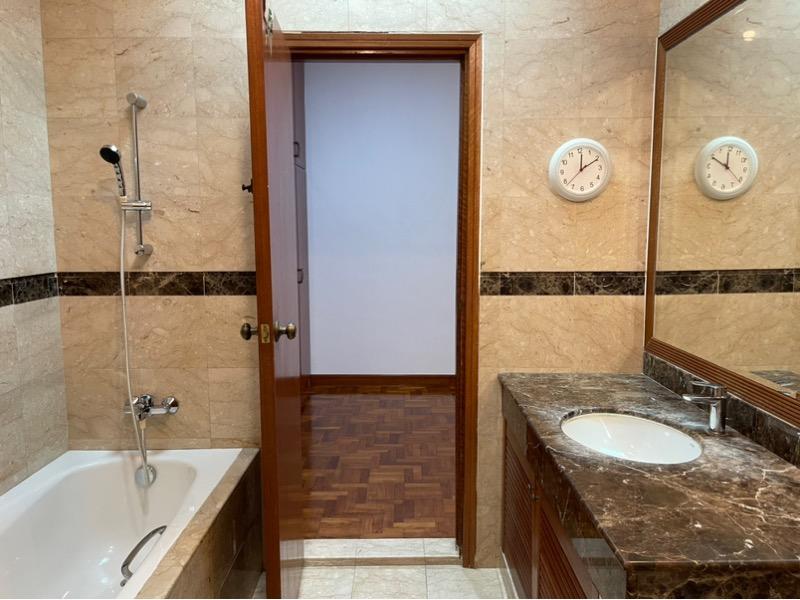 Limau Villas Terraced House For Rent, $6,300, 5 Bed 4 Bath 2,745 sqft $2.99 psf