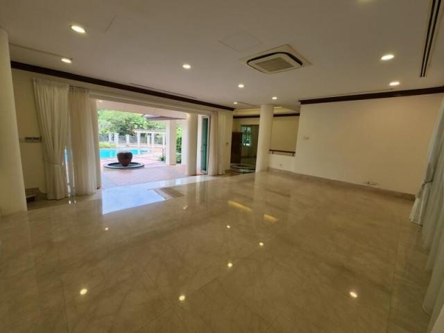 Prop-GPT: Bungalow - Good Class: D10  Good Class Bungalows at Ridout Road