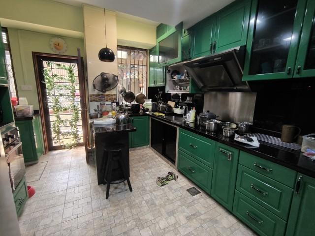 Park Villas Terraced House Room Rental, $1,600, 1 Bed 1 Bath 300 sqft $5.33 psf