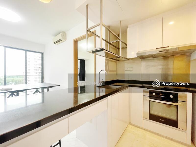 Prop-GPT: Condominium: D16  Waterfront Isle
