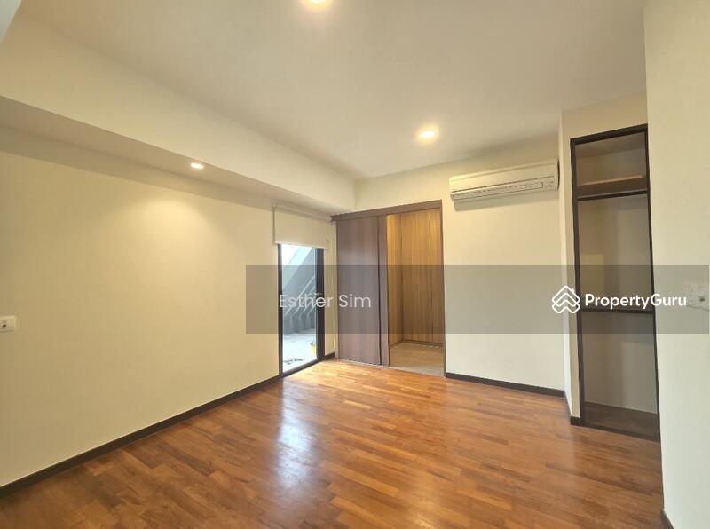 Condominium for Rent: D15, 424012